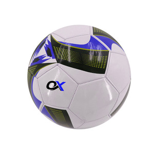 Nouveau ballon de football professionnel cousu à la machine - Couleur et logo personnalisables, haute qualité, durable pour l'entraînement en intérieur/extérieur - Product Image 2