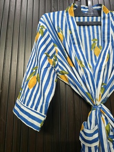 เสื้อคลุมผู้หญิงลายทางสีฟ้าพิมพ์ลายมะนาวแขนสั้นผ้าฝ้ายความยาวเต็มตัวสวมใส่สบายๆในฤดูร้อน - Product Image 4