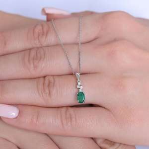 Pendentif émeraude colombienne, émeraude certifiée, pendentif délicat, bijou de naissance, cadeau pour l'être aimé - Product Image 5