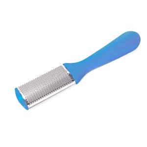 Outils de pédicure pour le nettoyage des talons, éliminateur de callosités, brosse exfoliante pour les pieds, lime à pieds et brosse de massage pour les pieds, outils de manucure et de soin des pieds - Product Image 1