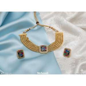 ชุดสร้อยคอแบบอินเดียดั้งเดิม เครื่องประดับชาติพันธุ์สำหรับเจ้าสาว ดีไซน์หรูหราโดดเด่น เหมาะสำหรับงานแต่งงาน งานเทศกาล งานปาร์ตี้ หรือเป็นของขวัญ - Product Image 3