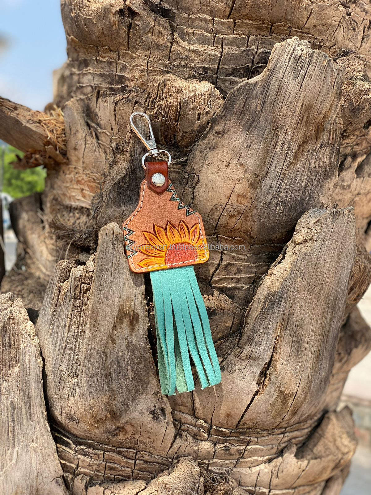 สีน้ำตาล