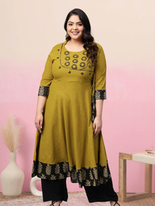 Colección de Kurta Angrakha con lentejuelas y Kurta Anarkali bordada de algodón, ropa étnica para mujer, estilo festivo y elegante. - Product Image 3