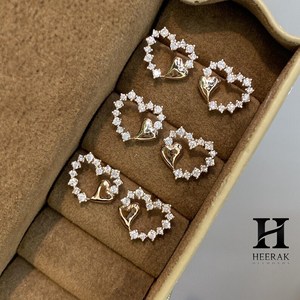 Boucles d'oreilles romantiques en forme de cœur avec diamants de laboratoire, en or rose 14 carats, boucles d'oreilles en forme de cœur ouvert, bijoux à l'accentuation de cœur - Product Image 3