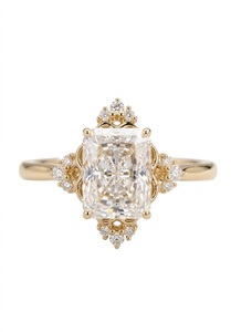 Bague de fiançailles et de mariage style victorien avec diamant de laboratoire 3.15 carats taille radiant, plaqué or 14K, halo en filigrane vintage et grappe - Product Image 6