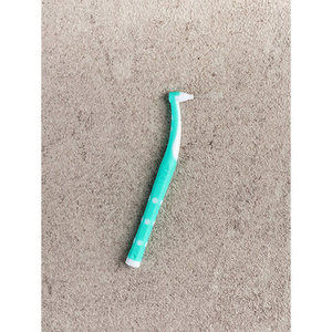 Cepillo Interdental de Dos Tonos SSS 8P Modelo Daiso2291 - Product Image 1