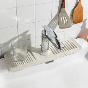 Alfombrilla de silicona para grifo de 14.56x5.51 pulgadas, bandeja de secado para fregadero, almohadilla de drenaje de agua, soporte para jabón y esponja, escurridor - Product Image 3