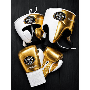 Ensemble de boxe personnalisé en cuir véritable avec logo et nom imprimés, comprenant des gants de boxe, un casque et une protection inguinale - Product Image 5