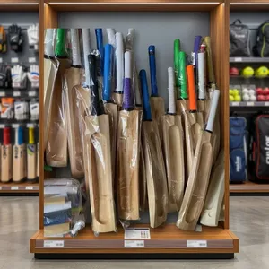 Batte de cricket en bois Dee Kay de bonne qualité - Écologique, durable, classique, taille personnalisable, prix de gros pour adultes - Product Image 1