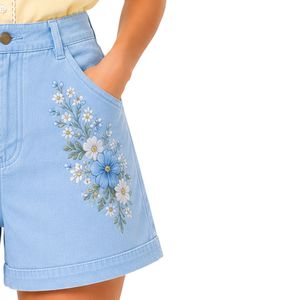 Shorts de Mezclilla Personalizados para Mujer, Bordados con Flores Azul Cielo, Cintura Alta, Casuales, de Verano, de Algodón Elástico, con Logotipo Personalizado - Product Image 4