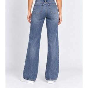 Jean en denim coupe bootcut taille haute pour femme avec empiècement diamanté à la cheville bleu moyen - Vente en gros - Product Image 3