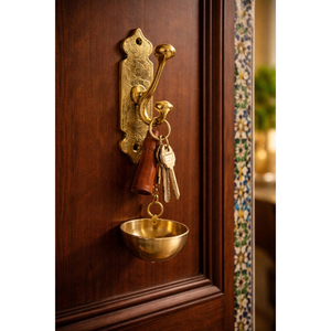 Porte-manteau en métal doré de qualité supérieure, design moderne, crochets décoratifs pour vêtements et accessoires à prix raisonnable - Product Image 1