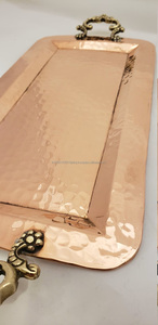 Bandeja de servicio martillada de cobre hecha a mano Acabado pulido para suministros de restaurante y hotel al por mayor en India - Product Image 5