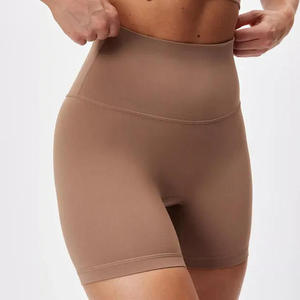 Ensemble de yoga pour femme : soutien-gorge et short en nylon, hauts de sport respirants et à séchage rapide pour l'été, idéal pour le fitness et la gym - Product Image 1