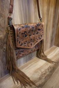 Sac à bandoulière pour femme en cuir de vachette style bohème vintage, fait main, avec fermeture éclair, sculpté à la main, style féminin, vente chaude - Product Image 3