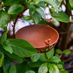 Mangeoire à oiseaux suspendue d'extérieur en métal, décorative pour jardin, patio, maison - Product Image 2