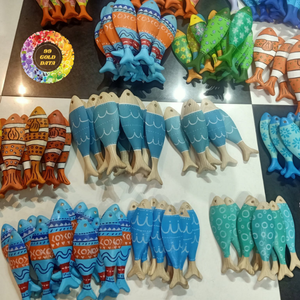 งานฝีมือไม้แกะสลักรูปปลา งานศิลปะพื้นบ้านแบบแขวนผนัง เหมาะสำหรับเด็ก ตกแต่งรูปสัตว์ เป็นของขวัญปีใหม่-CARYLN - Product Image 1