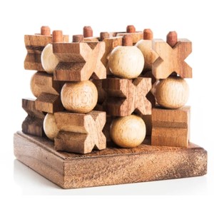 Juego de Tic Tac Toe 3D de Madera, Hecho a Mano, Rompecabezas de Madera, Juego de Mesa para Mesa de Centro - Product Image 1