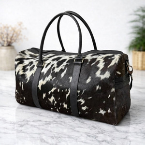 Sacs de voyage en cuir de vachette véritable, fournisseur en gros, logo personnalisé, fabricant OEM, qualité supérieure, sacs de voyage d'exportation à vendre - Product Image 4