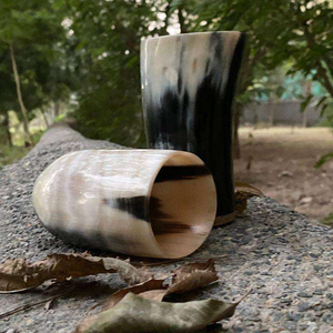 Tasse artisanale moderne en corne de buffle, forme naturelle, motif animal sculpté, durable, objet de collection artistique, verre décoratif - Product Image 5