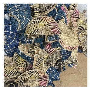 Éventail artisanal vietnamien en feuilles de palmier, artisanat traditionnel, pour souvenir et cadeau - Product Image 4