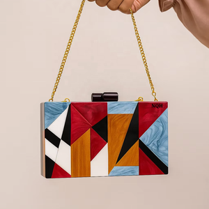 Pochette de soirée de luxe faite à la main en bois et résine, durable et écologique, avec incrustation géométrique, sac à bandoulière avec chaîne, logo personnalisé - Product Image 6