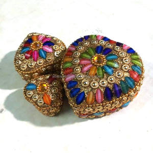 Caja de Joyas Personalizada Hecha a Mano en India, Caja de Joyas Rajasthani para Regalo de Boda Decorativo - Product Image 2