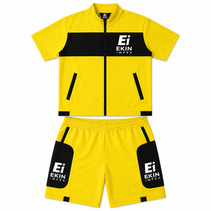 ชุดวอร์มผู้ชายแบบสั้น 2 ชิ้น สกรีนโลโก้ได้ ชุดเซ็ตเสื้อแขนสั้นซิปเต็มตัวและกางเกงขาสั้น ชุดกีฬาขายส่งสำหรับฤดูร้อน - Product Image 1