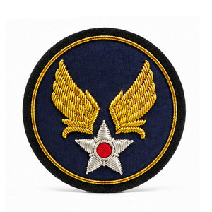 Badges brodés personnalisés EIIR en fil corail – Décoration vestimentaire durable, luxueuse, à coudre, écologique - Product Image 1
