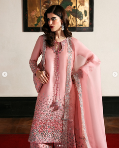 Ensemble Salwar Kameez en soie brodée rose SADIA AUN HUTE COUTURE, tenue de mariage traditionnelle pour femmes, Inde, Pakistan, coupe classique - Product Image 2