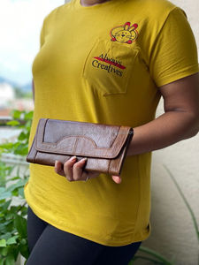 Cartera de mano de cuero crujido para mujer, accesorio elegante, multiusos, con logotipo personalizado - Product Image 2