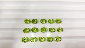 Peridoto Natural Ovalado con Corte Facetado, Piedras Sueltas para Anillos, Collares, Abalorios, Pendientes, Piedras de Corazón, Gemas de Peridoto Genuinas Sueltas para Joyería Fina - Product Image 1