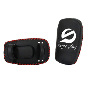 Protège-tibias en cuir à prix raisonnable pour la boxe - Léger, sangle de poignet réglable, évacuation de l'humidité - Product Image 3