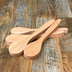 Bases de madera de cerezo para tallado de cucharas, madera dura envejecida y secada al aire para cucharas talladas a mano y proyectos de tallado. - Product Image 4