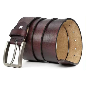 Ceinture en cuir véritable pour femme, vente en gros, avec logo personnalisé, style streetwear urbain moderne, finition haut de gamme et boucle réglable - Product Image 2