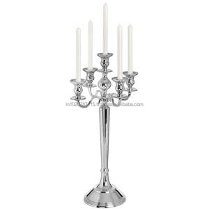 Elegante centro de mesa de candelabros de metal plateado para mesa de comedor con velas perfecto para el ambiente de cena nocturna - Product Image 6