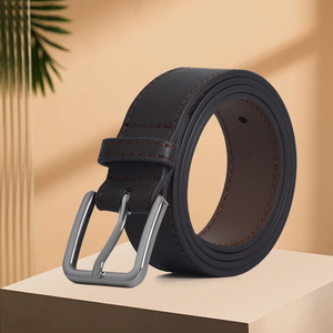 Ceinture en cuir pleine fleur de vachette pour homme, écologique, durable, avec boucle ardillon classique en alliage, idéale pour le jean, les tenues décontractées et habillées au quotidien - Product Image 2