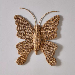 Charmant décor mural en forme de papillon, tissé à la main, en jacinthe d'eau, écologique, pour la décoration de chambre d'enfant. - Product Image 4