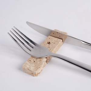 ชุดที่วางช้อนส้อมหินอ่อนธรรมชาติสีเบจ 6 ชิ้น ที่วางมีดหินอ่อน ที่วางตะเกียบ อุปกรณ์บนโต๊ะอาหาร - Product Image 4