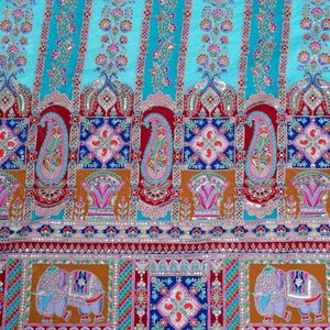 Tela Crepé Ligera de 54 Pulgadas con Patrón Paisley, Color Turquesa Sublime, Adornada con Lentejuelas Deslumbrantes, Diseño de Elefante y Pavo Real - Product Image 5