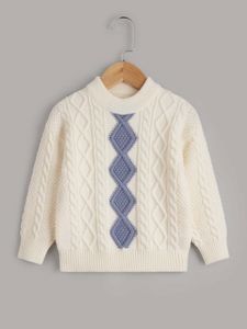 Pull en tricot torsadé pour garçon en coton biologique bleu marine uni, avec logo personnalisé, prix de gros de la meilleure qualité, provenant du Bangladesh - Product Image 6