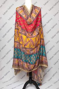 Chales elegantes bordados para mujer, chales tradicionales, pañuelos de moda y hiyabs con diseño personalizado para bodas por AM IMPEX - Product Image 2