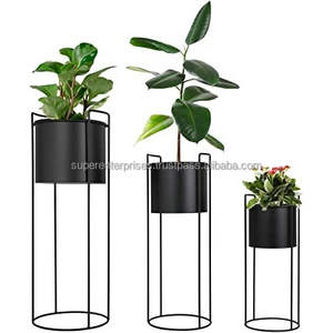 Mesa Auxiliar de Metal Hecha a Mano con un Elegante Diseño Moderno para Sala de Estar, Dormitorio, Balcón, Decoración, Pieza de Mueble Decorativo - Product Image 3