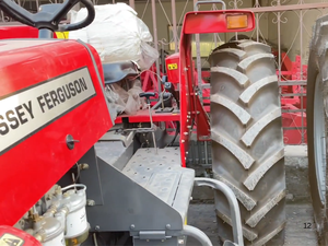 รถแทรกเตอร์มัสซีย์เฟอร์กูสัน รุ่น Millat MF 360 ขับเคลื่อน 4 ล้อ 60 แรงม้า สำหรับโรงเรือนเกษตร - Product Image 3