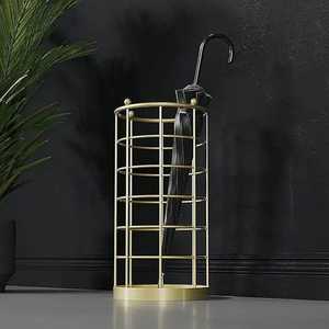 Porte-parapluies en métal doré Skies Trader, support perforé pour parapluies, porte-bâtons de marche rond de luxe pour hall d'hôtel - Product Image 4