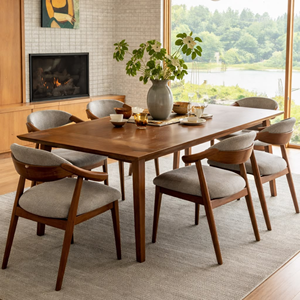 Ensemble de table à manger en teck massif moderne et luxueux avec chaises scandinaves rembourrées - Product Image 1