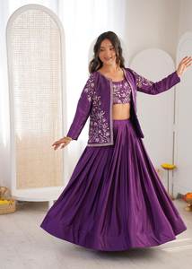 TENNECY Lehenga Choli de Seda Chinon Púrpura con Bordado de Lentejuelas, Estilo Fiesta, para Todas las Estaciones, Listo para Usar - Product Image 3