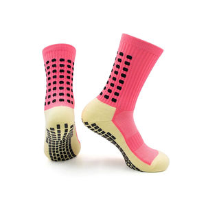 Chaussettes de sport personnalisées antidérapantes en tricot de haute qualité pour la vente en gros – Modèle tendance pour le sport - Product Image 2