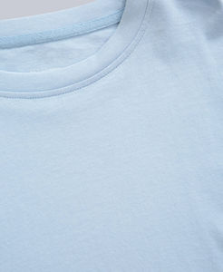 Camiseta de Cuello Redondo y Hombros Caídos, 100% Algodón, Corte Regular, Personalizada, para Mujer, Color Sólido, con Apliques Serigrafiados - Product Image 3