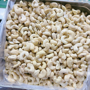 Noix de cajou en gros à faible MOQ SANTIGO – Grains de noix de cajou à prix raisonnable - Product Image 1